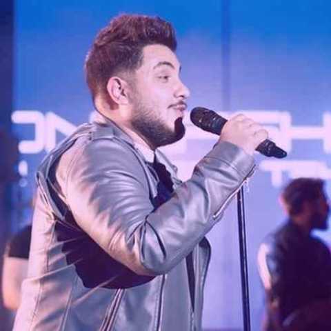 دانلود ریمیکس آرون افشار گیسو پریشان
